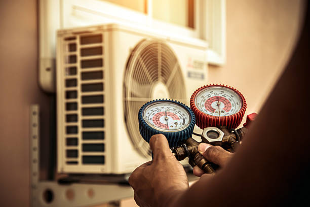 Professional Heat Pump Repair technician working in Dickens, IA